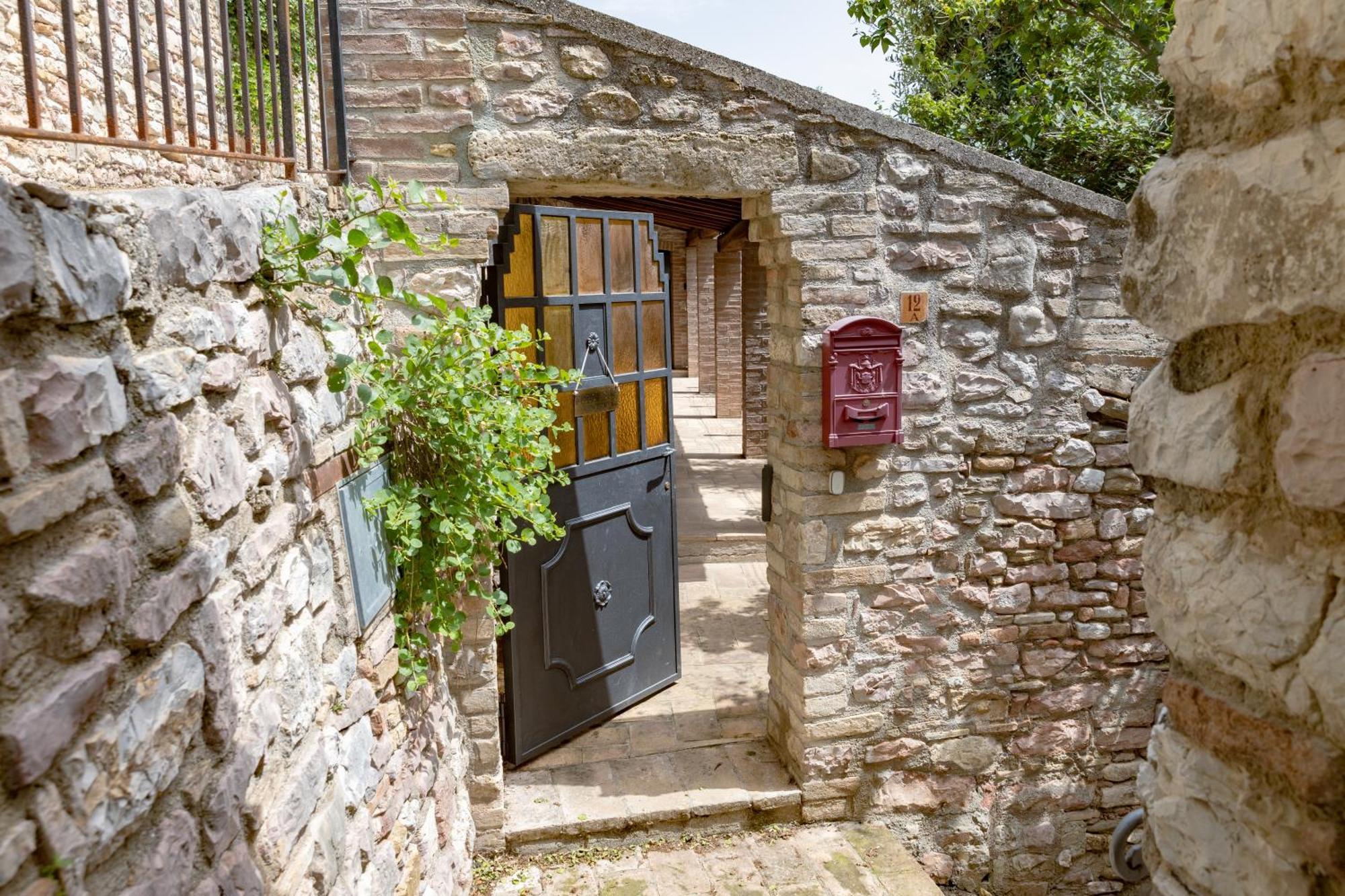 Villa Rustic House, Con Patio E Giardino, Assisi Centro Exterior foto